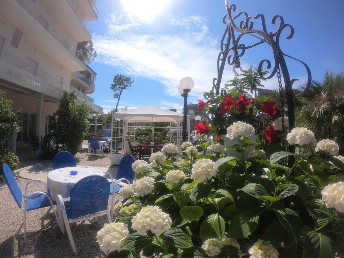 Couette-café Splendid Milano Marittima